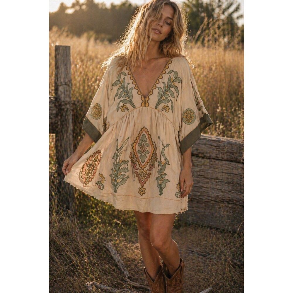 Sunday Up Embroidered Mini Dress Size S Beige Boho Hippie Flowy Festival Peasant